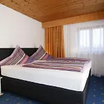 招待所 Gaestehaus Kirner - 3*