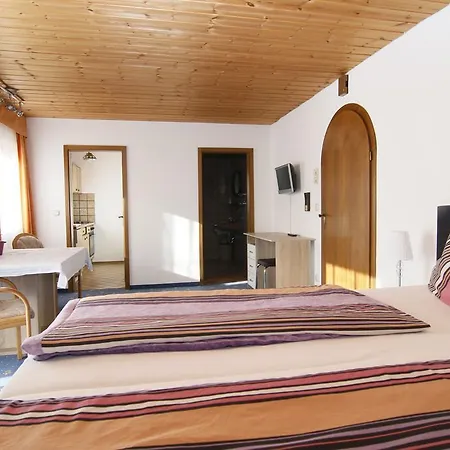Гостевой дом Gaestehaus Kirner - Бад-Файльнбах